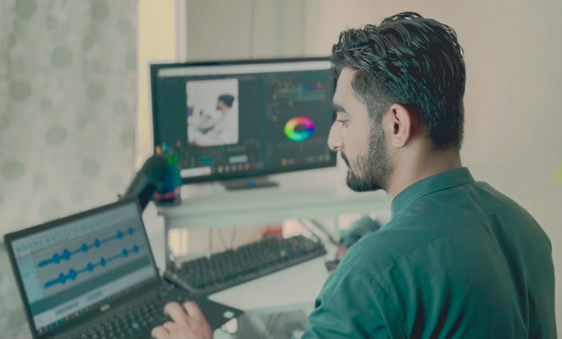 wps多端同步协作功能演示图